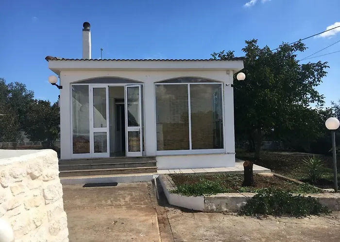 Trullo Grazioso Luxury Челье-Мессапика