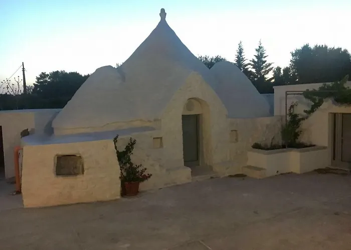 Trullo Grazioso Luxury בית נופש צ'לייה מספיקה